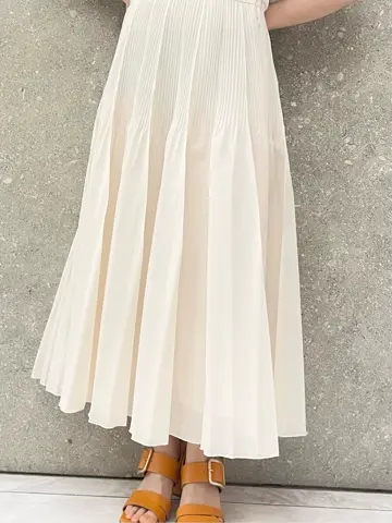 GRACE CONTINENTAL minami コーディネート画像