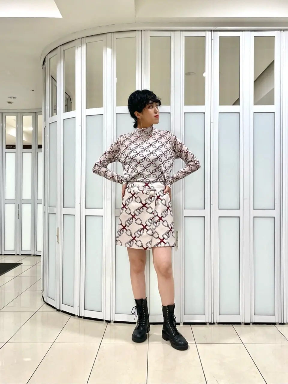 GRACE CONTINENTAL yoshi コーディネート画像