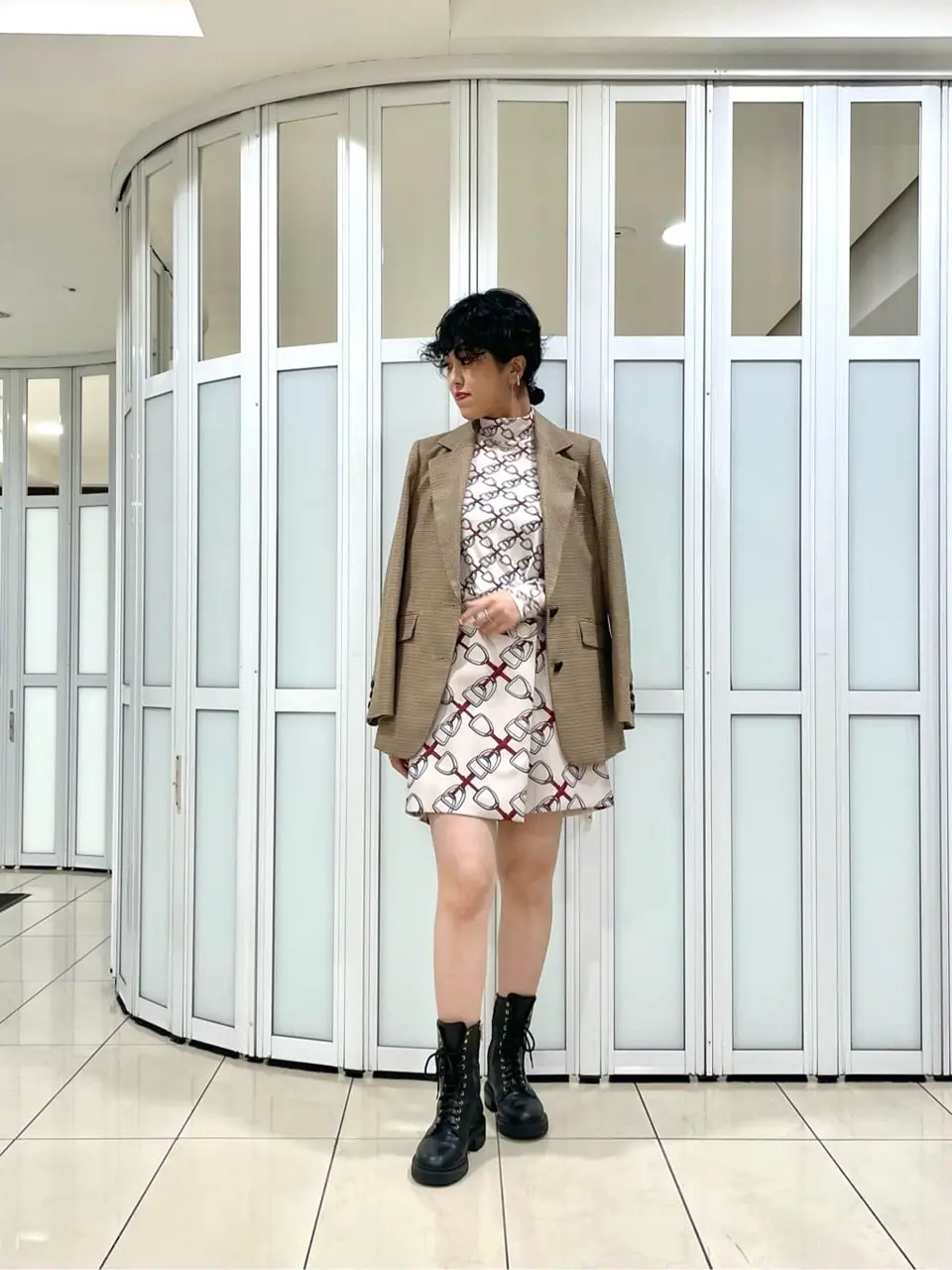 GRACE CONTINENTAL yoshi コーディネート画像