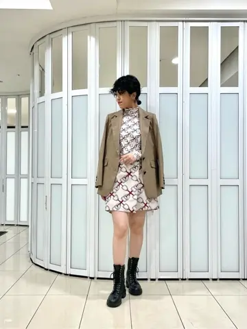 GRACE CONTINENTAL yoshi コーディネート画像