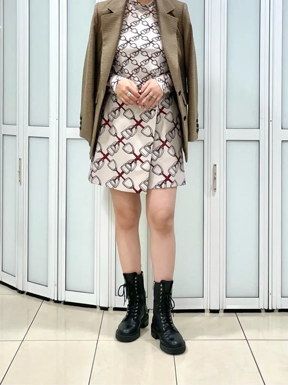 GRACE CONTINENTAL yoshi コーディネート画像