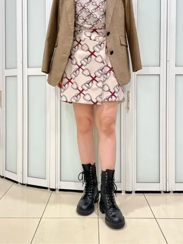 GRACE CONTINENTAL yoshi コーディネート画像