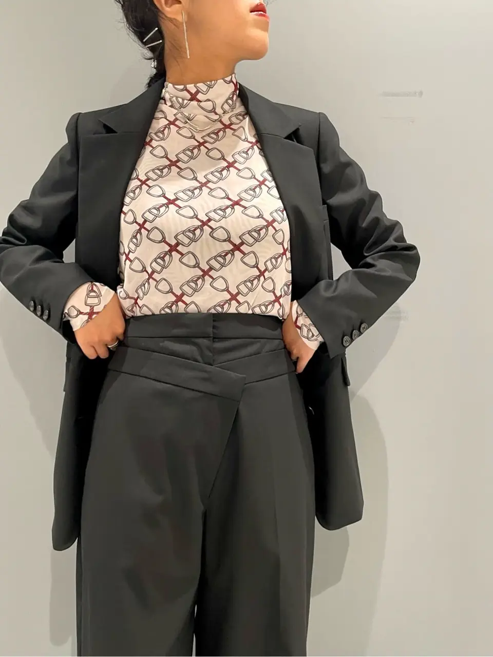 GRACE CONTINENTAL yoshi コーディネート画像