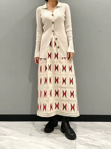 GRACE CONTINENTAL yoshi コーディネート画像