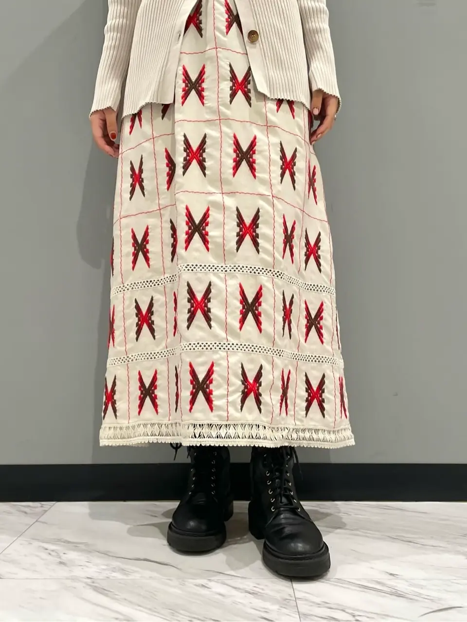 GRACE CONTINENTAL yoshi コーディネート画像