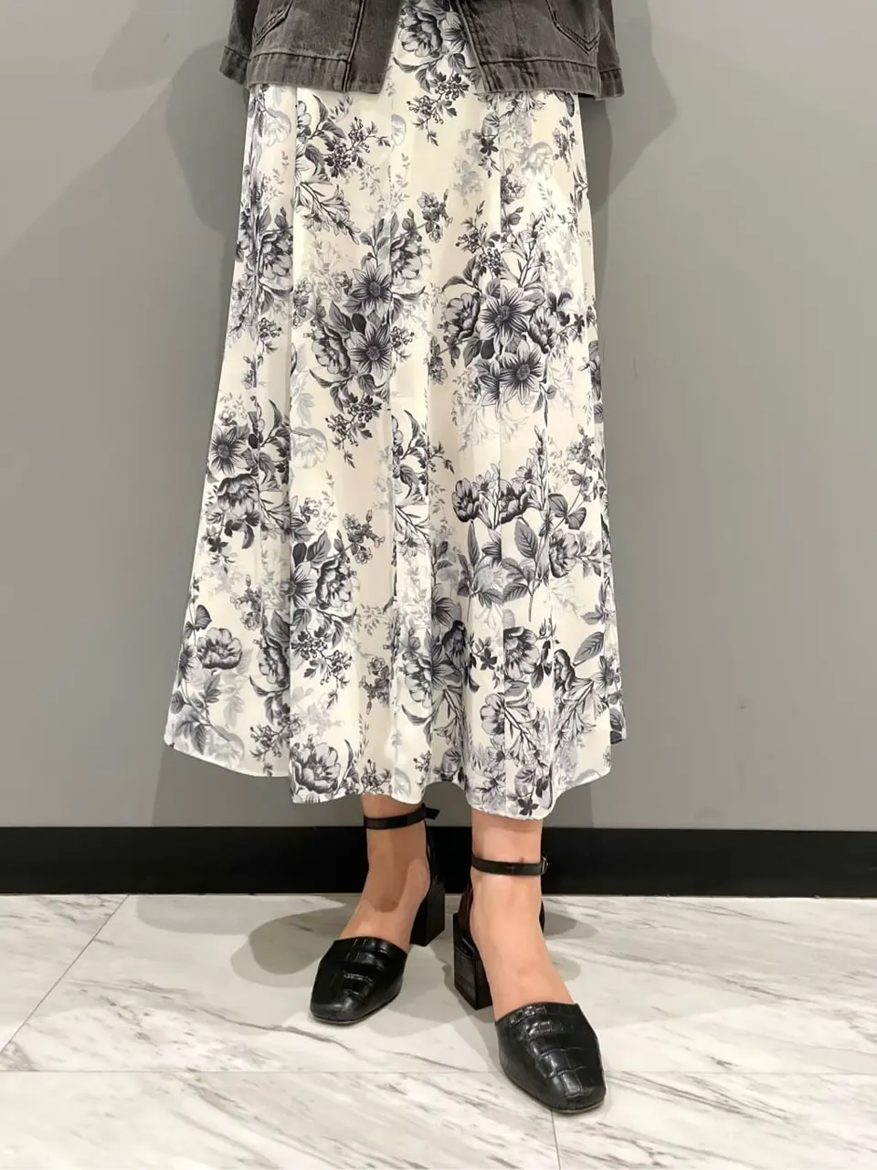 GRACE CONTINENTAL yoshi コーディネート画像