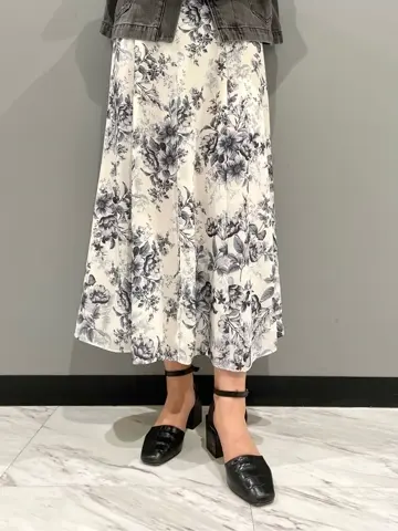 GRACE CONTINENTAL yoshi コーディネート画像