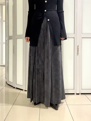 GRACE CONTINENTAL yoshi コーディネート画像