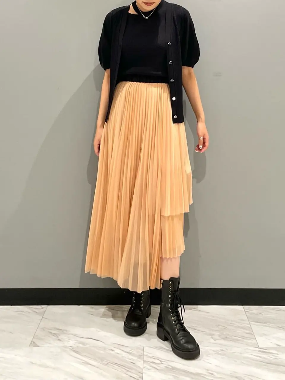 GRACE CONTINENTAL yoshi コーディネート画像