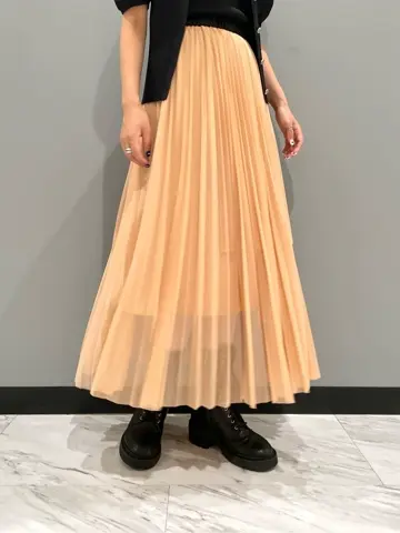 GRACE CONTINENTAL yoshi コーディネート画像