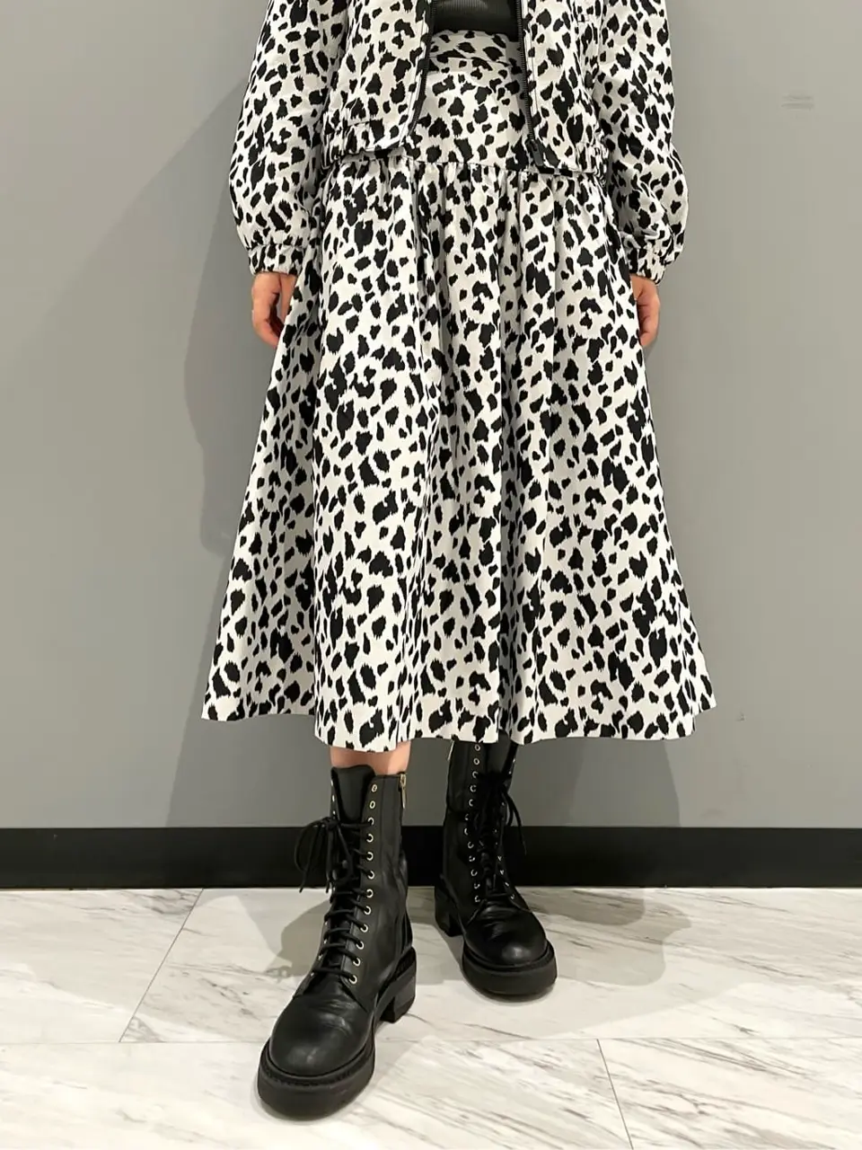 GRACE CONTINENTAL yoshi コーディネート画像