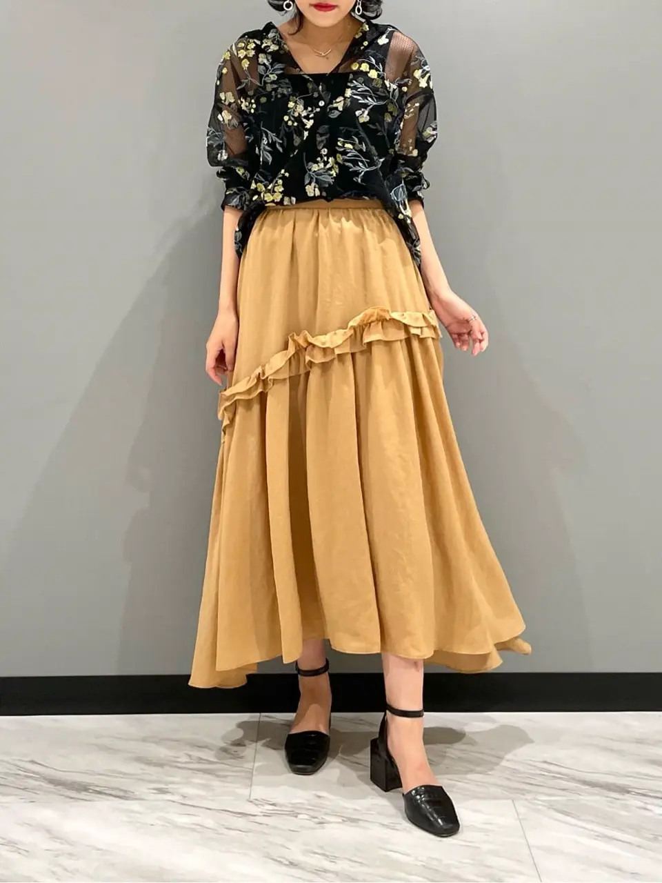 GRACE CONTINENTAL yoshi コーディネート画像