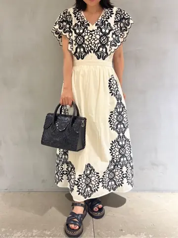 GRACE CONTINENTAL 穐山　香織 コーディネート画像