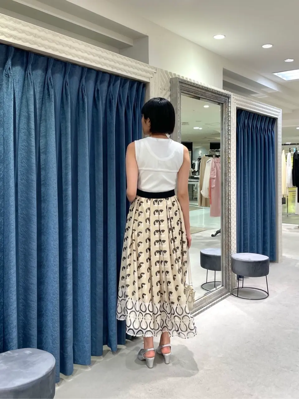 GRACE CONTINENTAL yoshi コーディネート画像