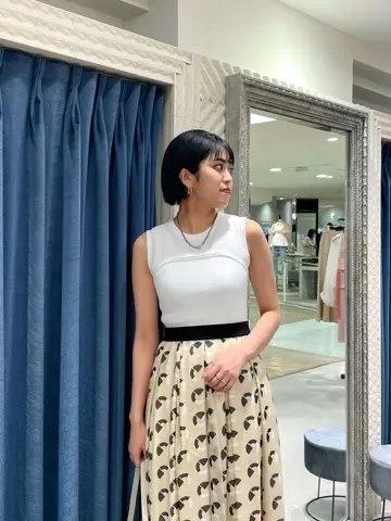 GRACE CONTINENTAL yoshi コーディネート画像