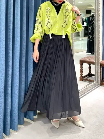 GRACE CONTINENTAL yoshi コーディネート画像