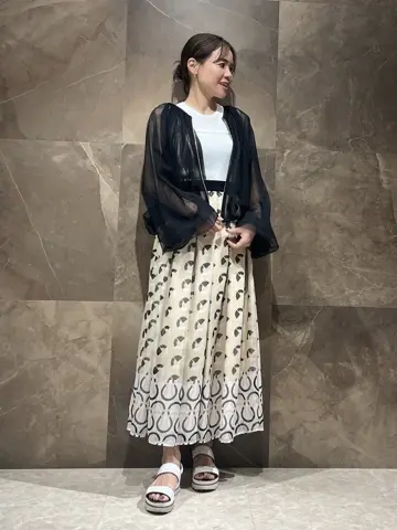 GRACE CONTINENTAL 穐山　香織 コーディネート画像