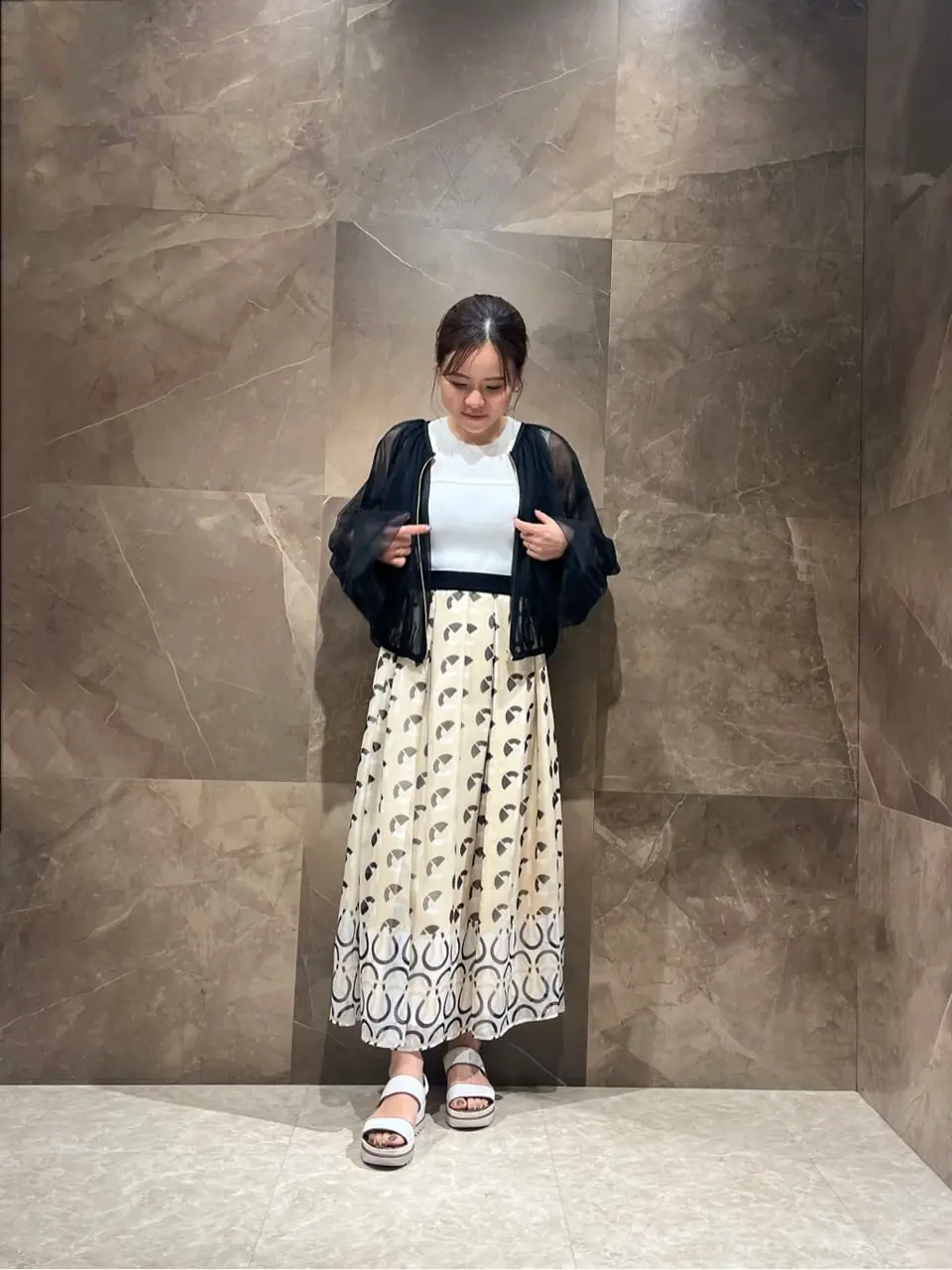 GRACE CONTINENTAL 穐山　香織 コーディネート画像