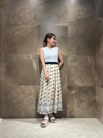 GRACE CONTINENTAL 穐山　香織 コーディネート画像