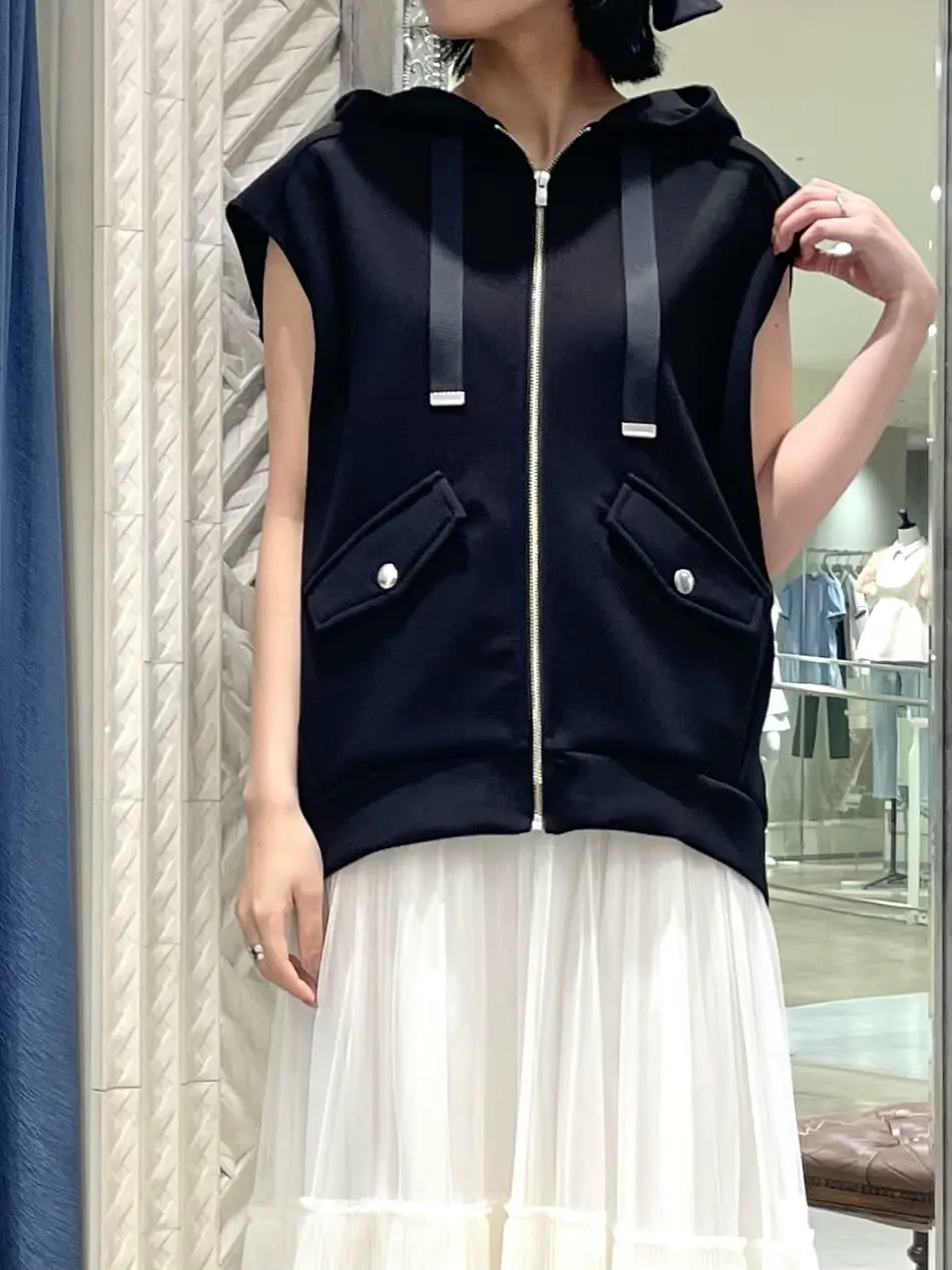 GRACE CONTINENTAL yoshi コーディネート画像