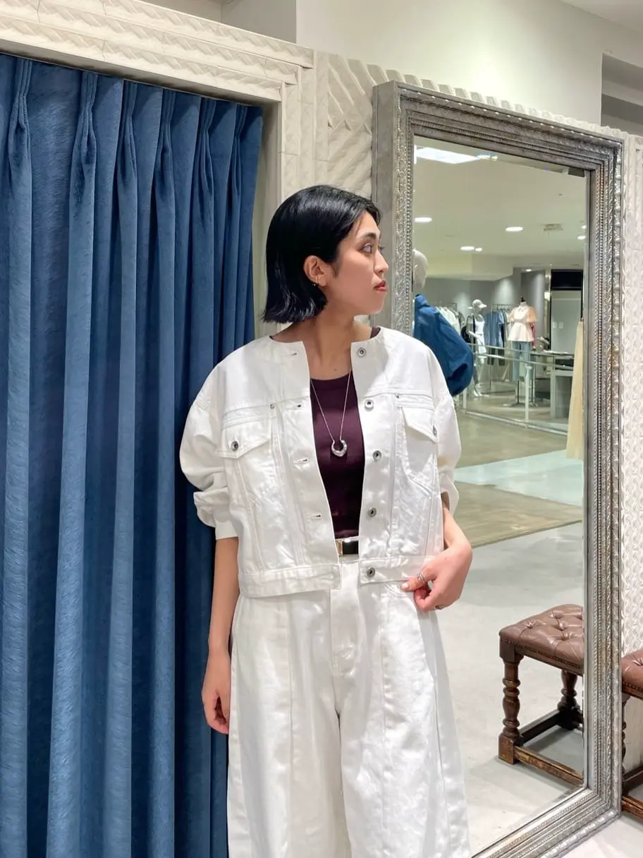 GRACE CONTINENTAL yoshi コーディネート画像