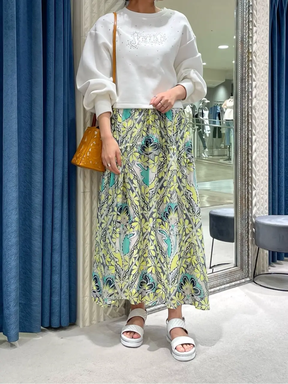 GRACE CONTINENTAL yoshi コーディネート画像