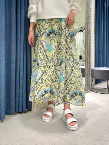 GRACE CONTINENTAL yoshi コーディネート画像