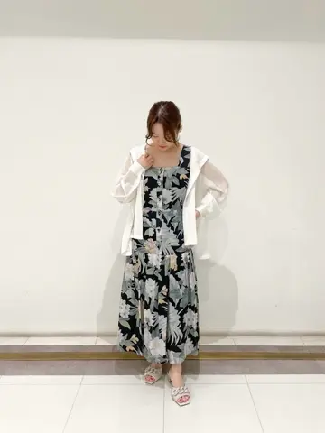 GRACE CONTINENTAL SAYUMI Nagashima コーディネート画像