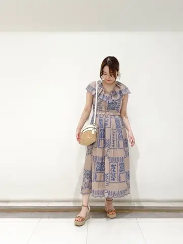 GRACE CONTINENTAL SAYUMI Nagashima コーディネート画像