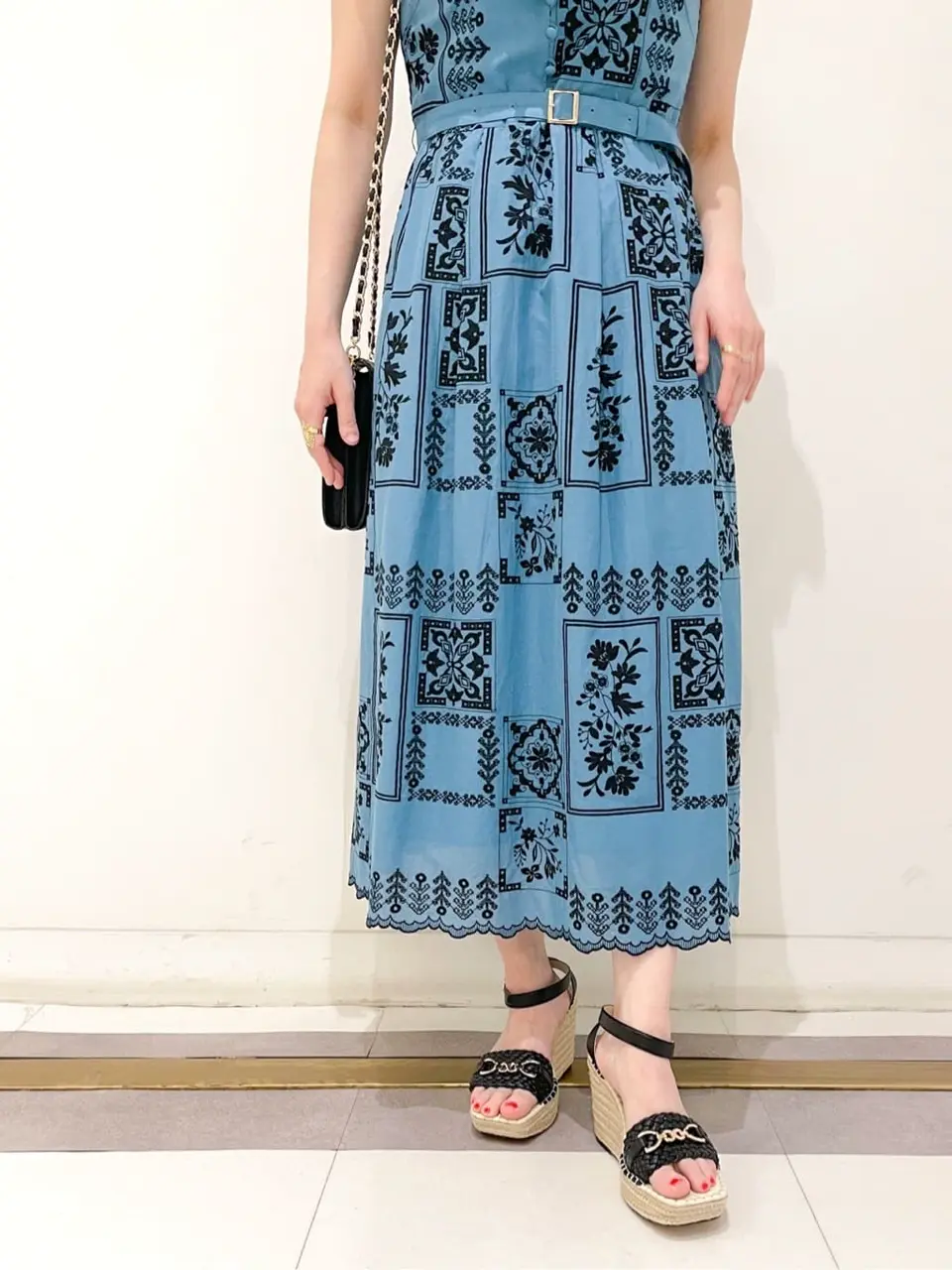 GRACE CONTINENTAL SAYUMI Nagashima コーディネート画像