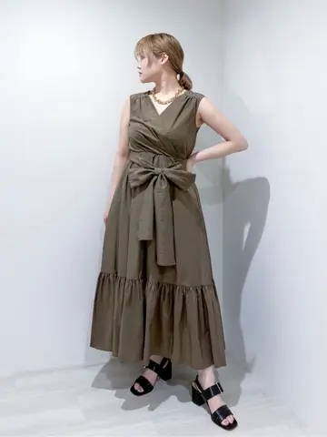 GRACE CONTINENTAL SAYUMI Nagashima コーディネート画像