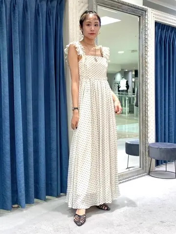 GRACE CONTINENTAL haruka iwasaki コーディネート画像