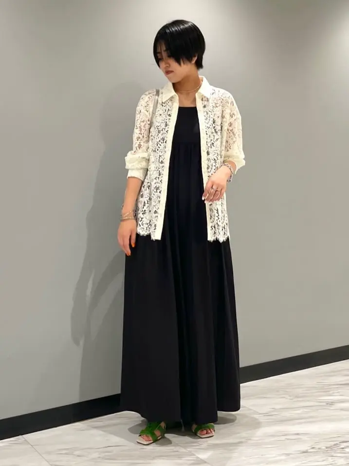 GRACE CONTINENTAL yoshi コーディネート画像