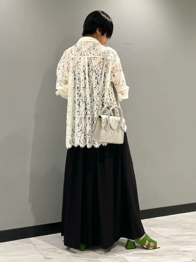 GRACE CONTINENTAL yoshi コーディネート画像