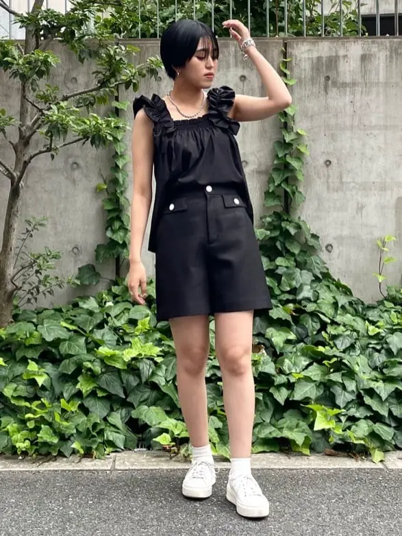 GRACE CONTINENTAL yoshi コーディネート画像