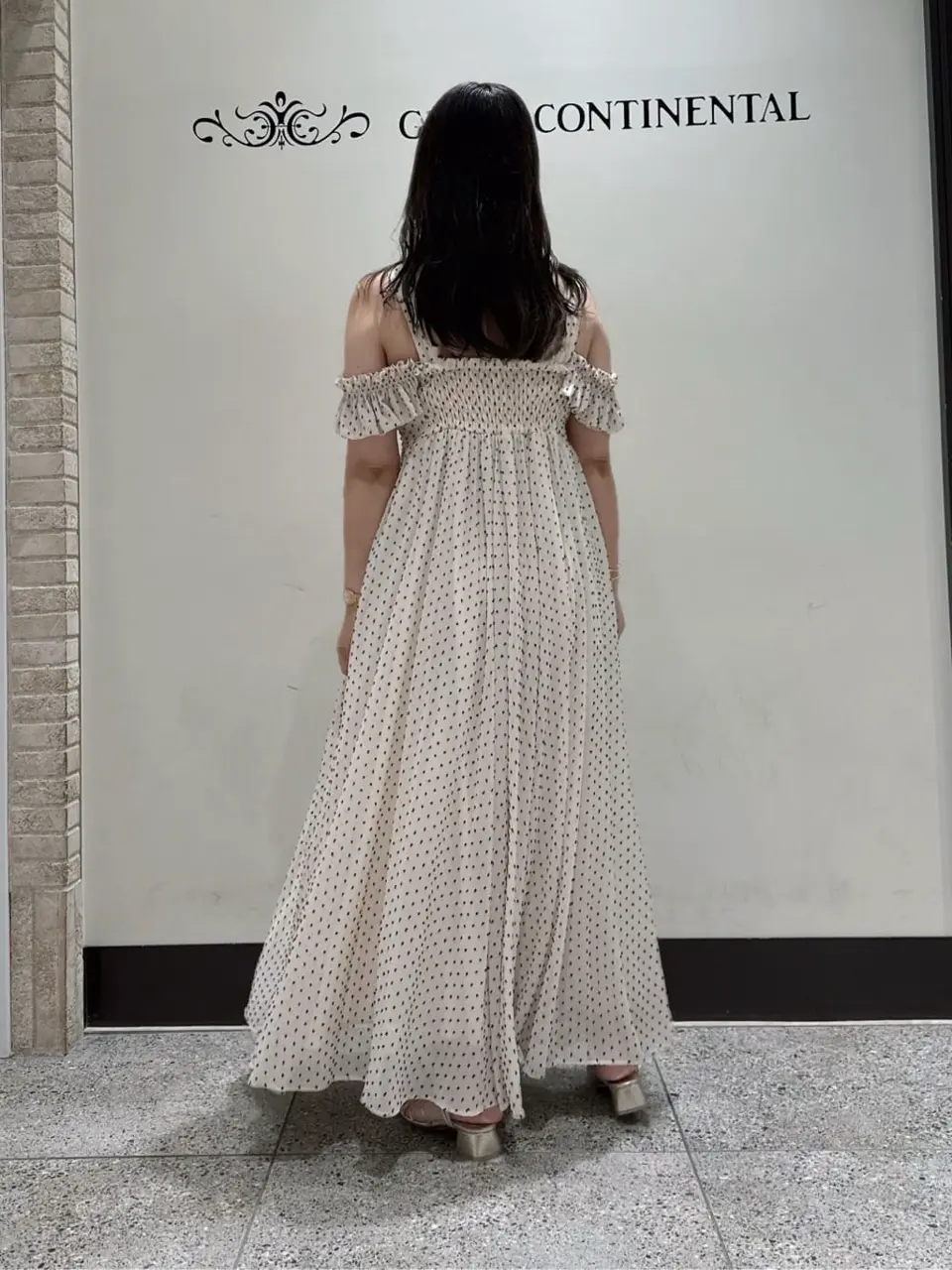 GRACE CONTINENTAL MOMOKO コーディネート画像