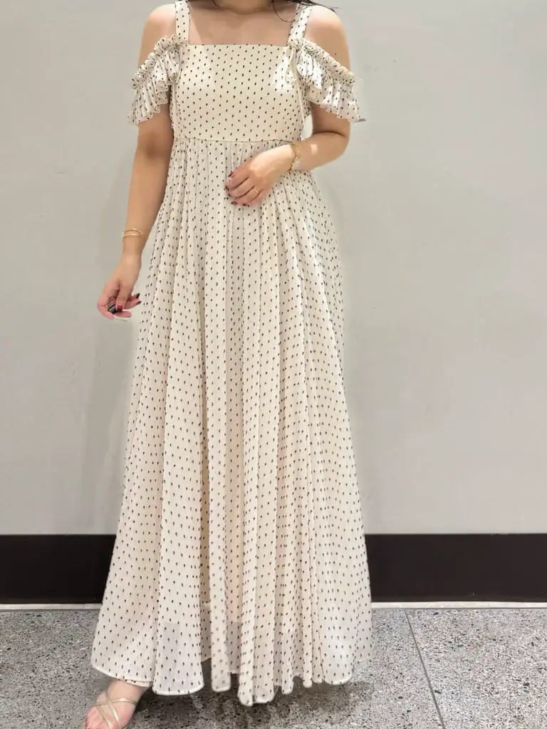 GRACE CONTINENTAL MOMOKO コーディネート画像