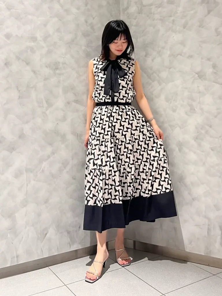 GRACE CONTINENTAL OZAWA コーディネート画像