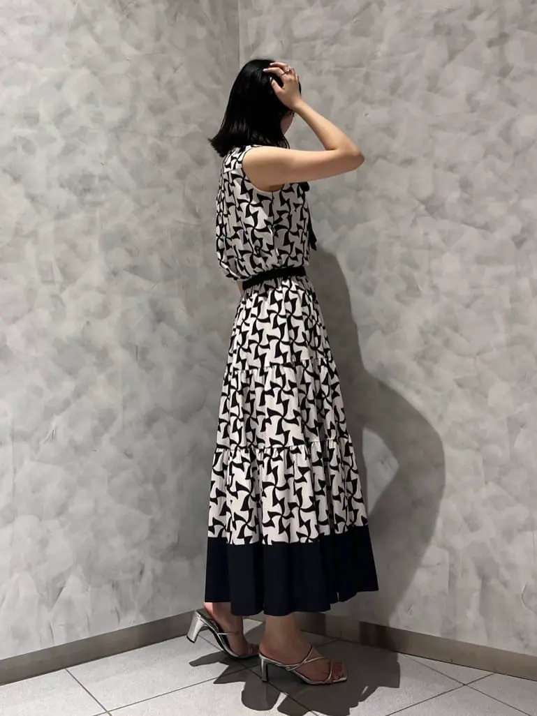 GRACE CONTINENTAL OZAWA コーディネート画像