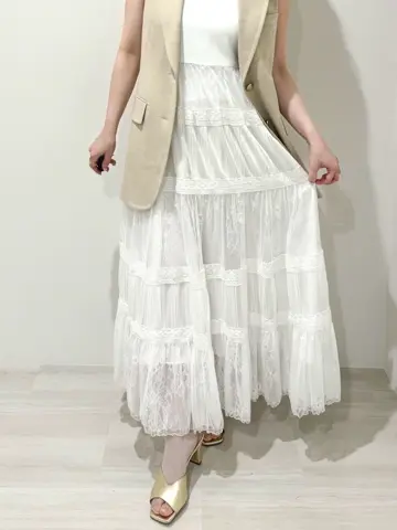 GRACE CONTINENTAL SAYUMI Nagashima コーディネート画像