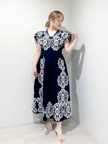 GRACE CONTINENTAL SAYUMI Nagashima コーディネート画像