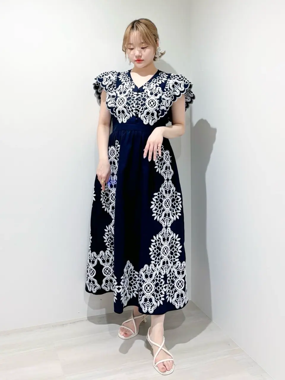 GRACE CONTINENTAL SAYUMI Nagashima コーディネート画像