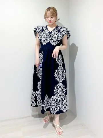 GRACE CONTINENTAL SAYUMI Nagashima コーディネート画像