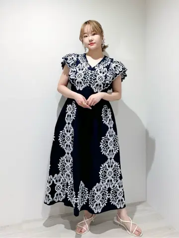 GRACE CONTINENTAL SAYUMI Nagashima コーディネート画像