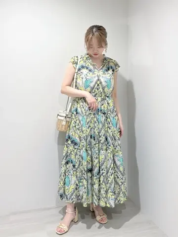 GRACE CONTINENTAL SAYUMI Nagashima コーディネート画像