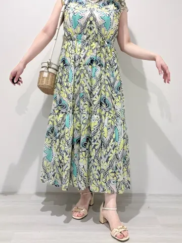 GRACE CONTINENTAL SAYUMI Nagashima コーディネート画像