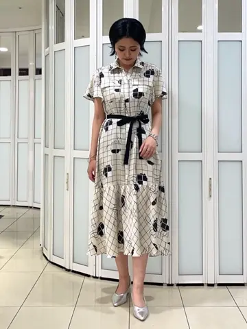 GRACE CONTINENTAL yoshi コーディネート画像