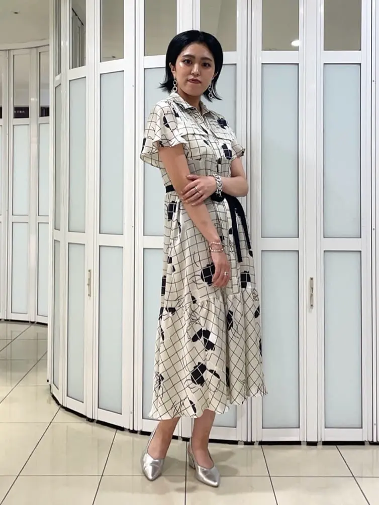 GRACE CONTINENTAL yoshi コーディネート画像