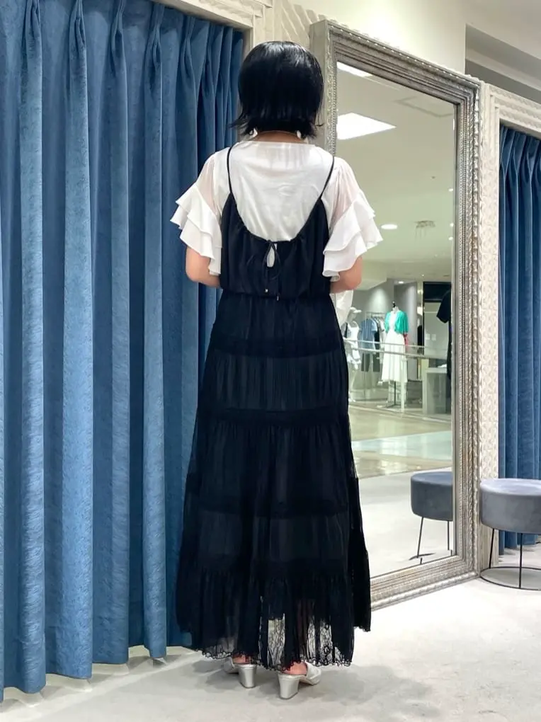 GRACE CONTINENTAL yoshi コーディネート画像