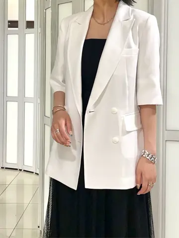 GRACE CONTINENTAL yoshi コーディネート画像